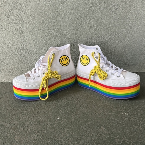 Converse  X Miley Cyrus Pride Platform Happy Hippie Chuck Taylor All Star Shoes - Picture 14 of 14